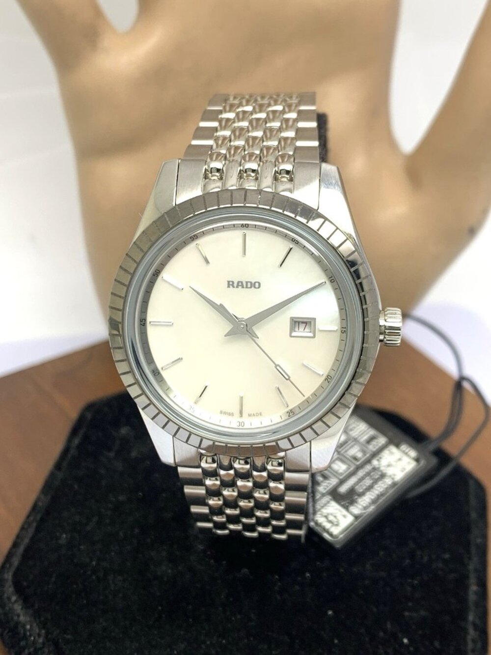 Rado Women's Watch R33104918 HyperChrome Swiss Quartz Mother of Pearl Dial 35mm